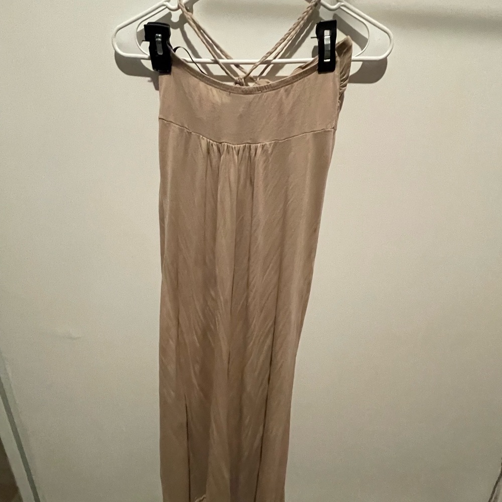 XXI Maxi Dress in color Tan